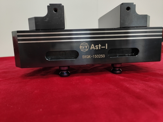 Étau CNC modulaire en acier allié 75Nm étau à centrage automatique à 5 axes précis