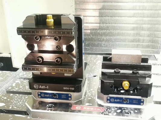 aluminium de force de verrouillage de l'acier dur 22KN de tenue de travail de point zéro de machine de 0.005mm