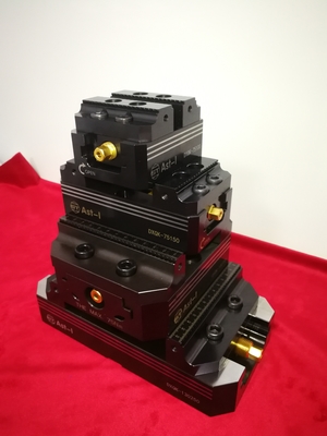 Manuel vertical pneumatique noir d'étau de commande numérique par ordinateur pour la fraiseuse de commande numérique par ordinateur de 3 axes 4 axes