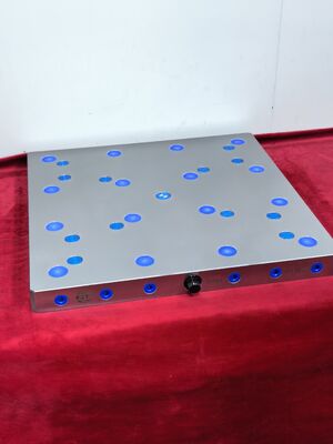 OEM 18KN Force de verrouillage 5 axes Fixtures de serrage CNC Fixtures de tenue de travail CNC offrant la stabilité de la pièce et le serrage dans les lignes de fabrication