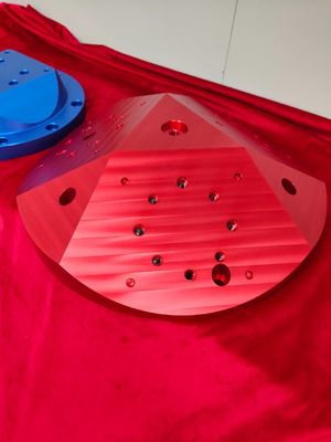 Montages de fixage multi de commande numérique par ordinateur de canalisation verticale de commande numérique par ordinateur du bâti 96mm 3 pyramides latérales fonctionnantes pour l'axe 5